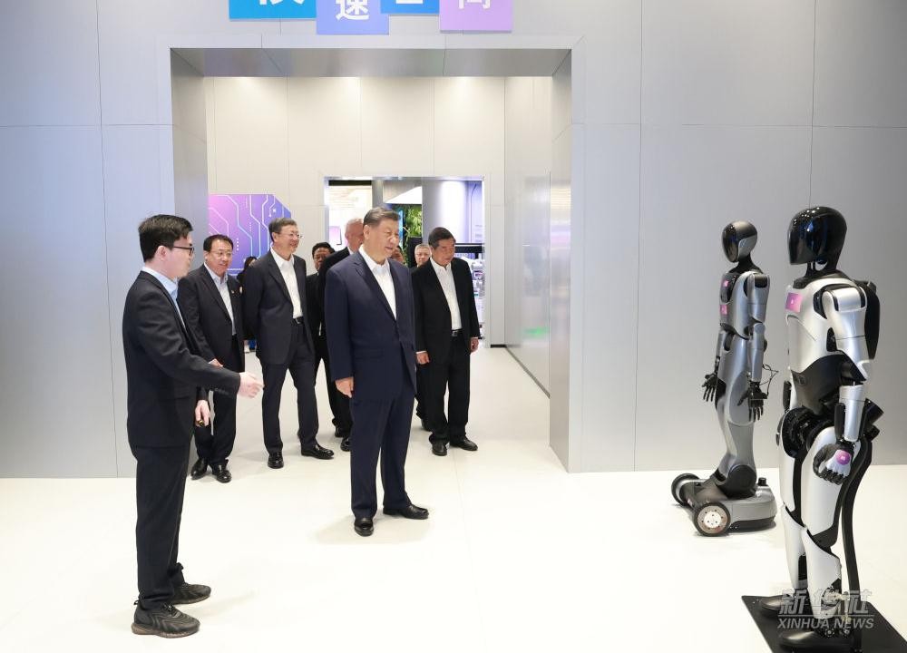 习近平总书记到上海调研， 雷火竞技代表具身智能行业汇报进展
